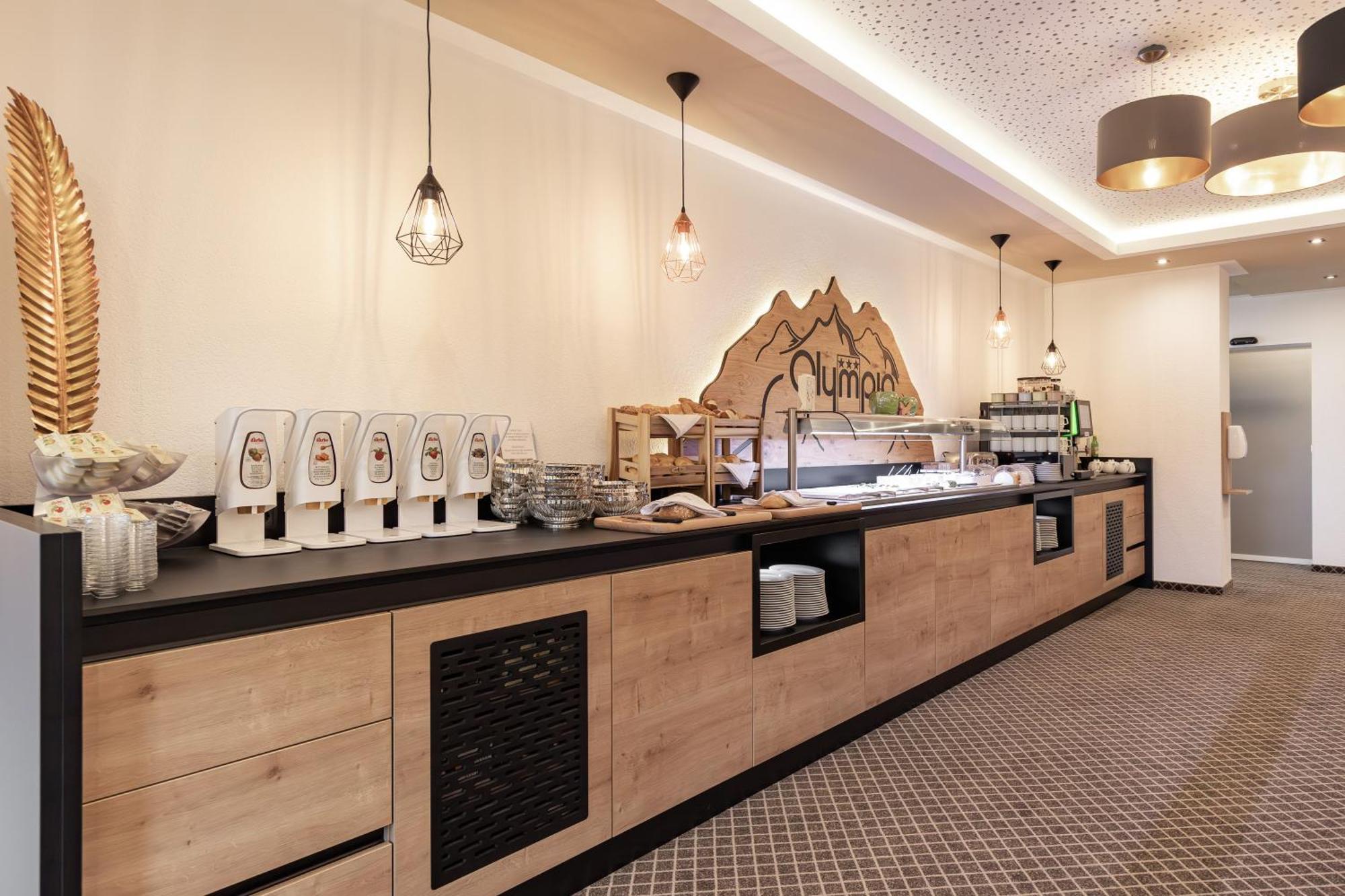 Aparthotel Das Aparthotel Olympia Tirol Seefeld in Tirol